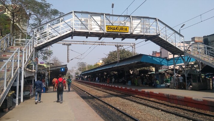 Bahnhof Dhakuria