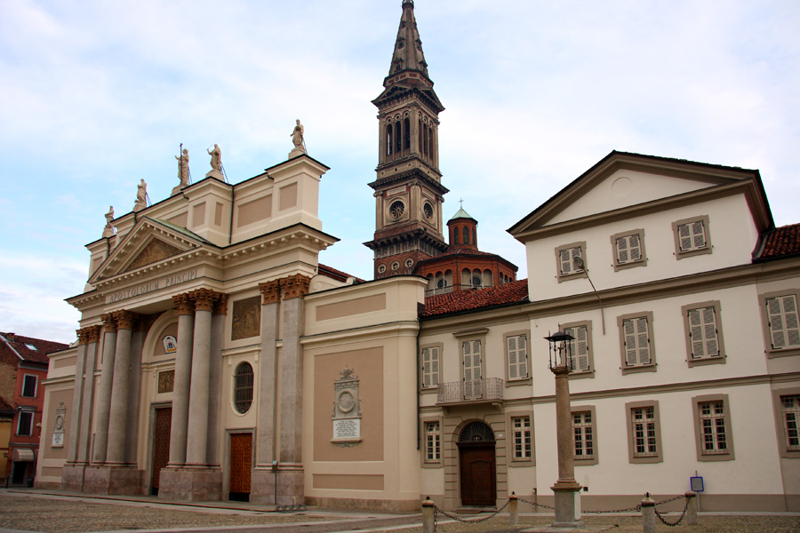 Catedral De San Pedro Y San Marcos