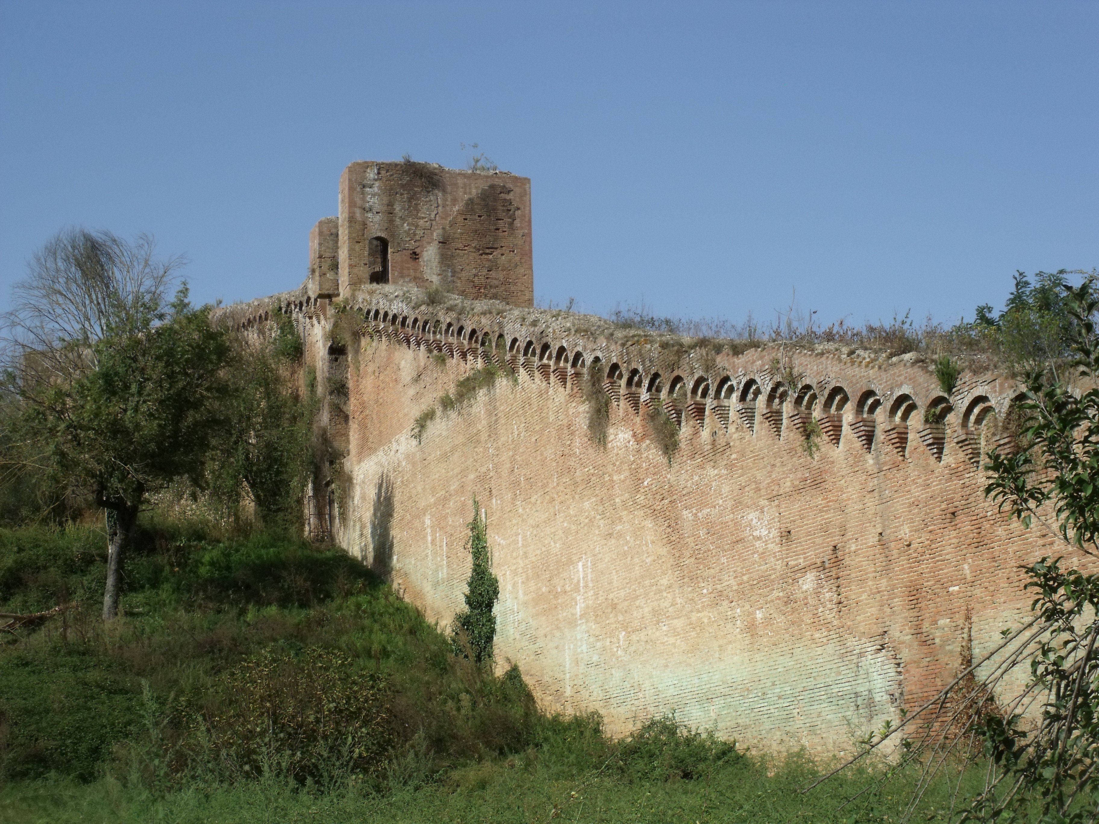 Stadtmauern Von Siena