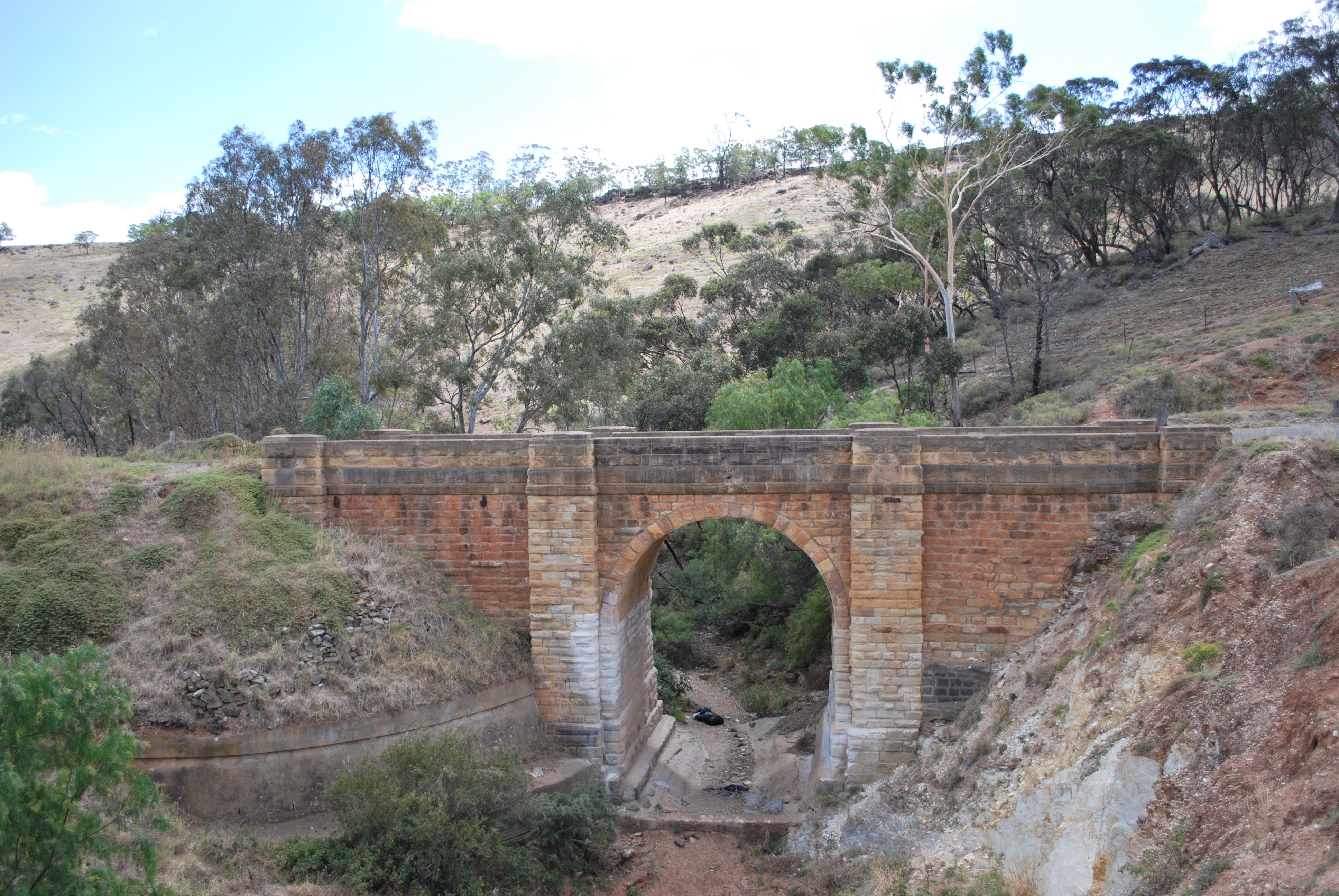 Puente Sobre El Arroyo Djerriwarrh