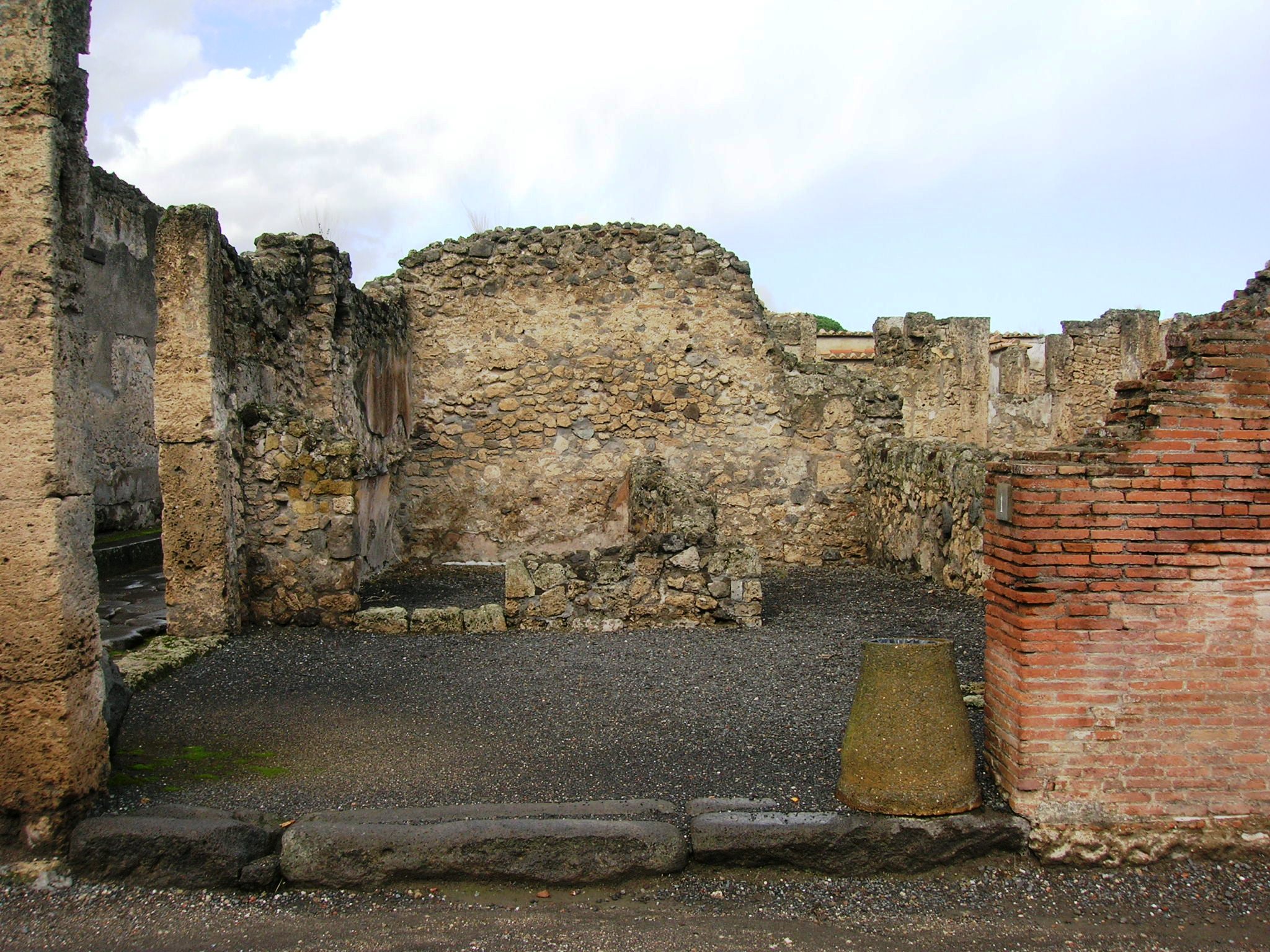 Caupona (Vi.14.1)