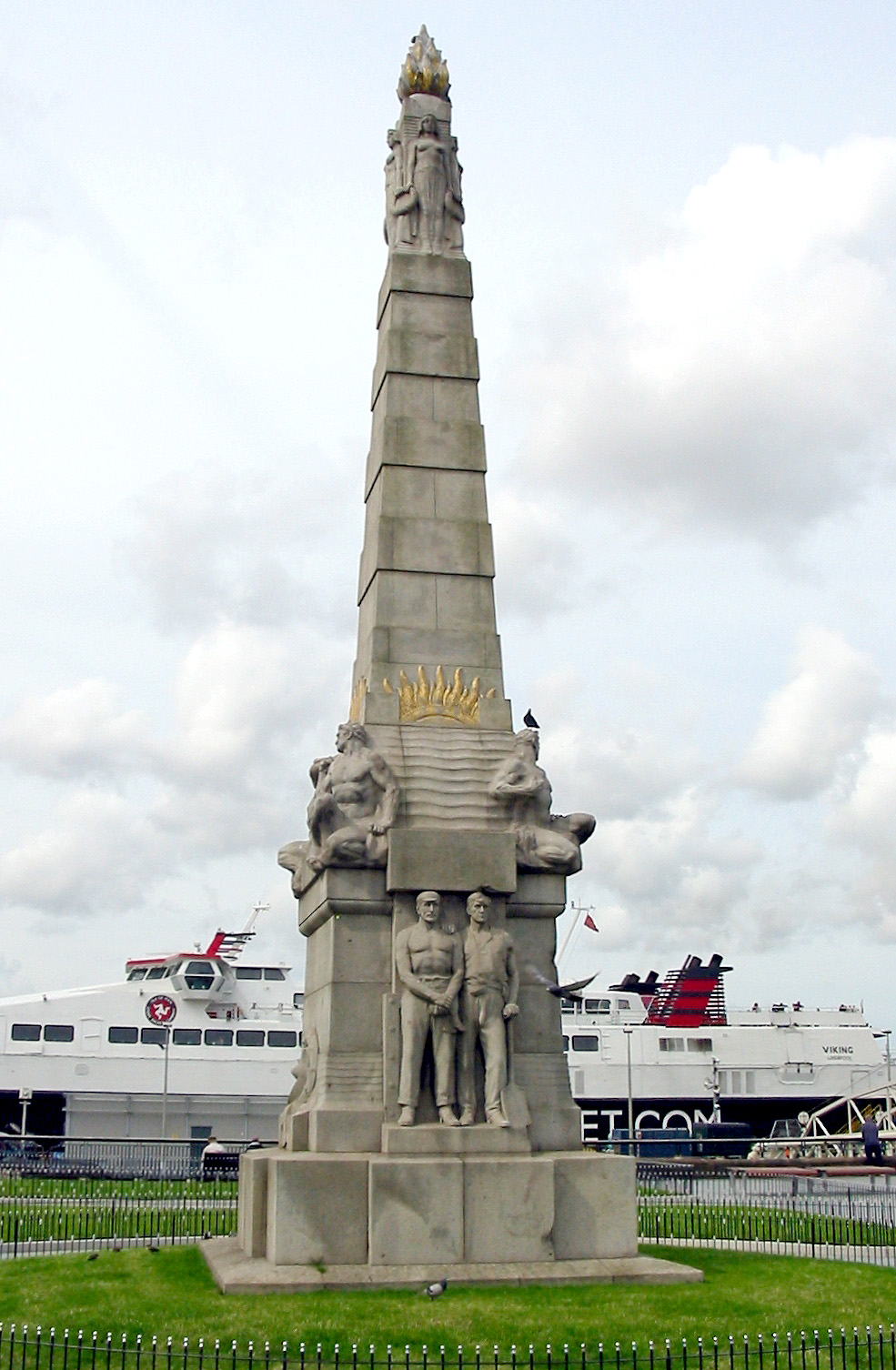 Memorial a Los Héroes De La Sala De Máquinas Del Titanic