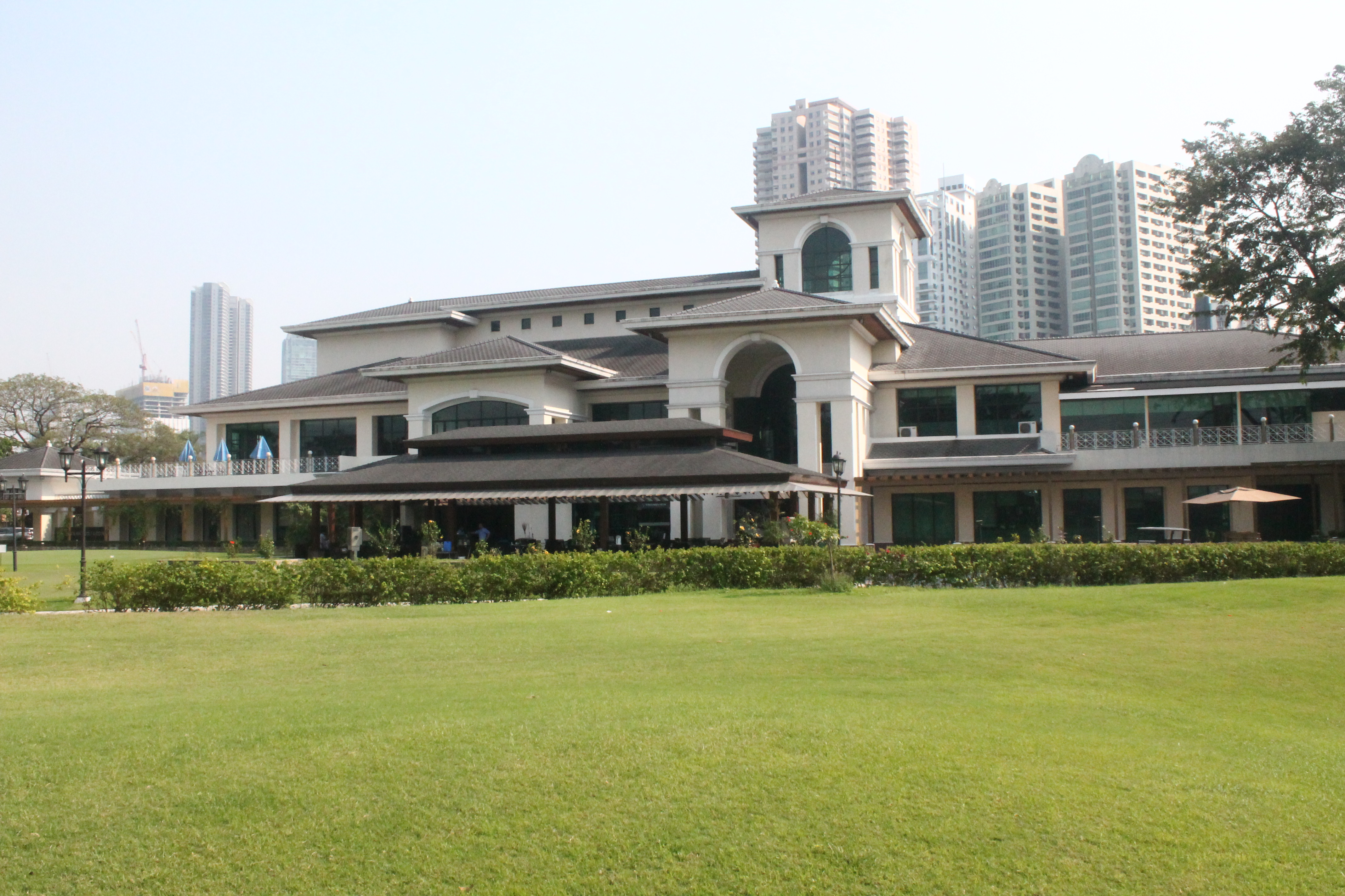 Wack Wack Golf a Country Club