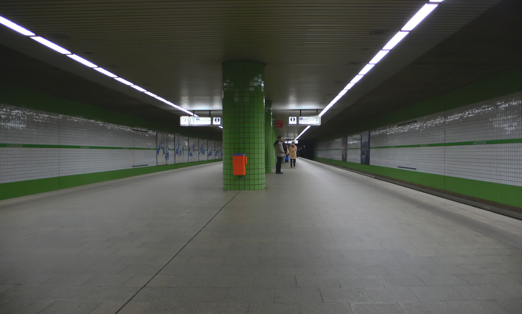 Estación De Metro Maffeiplatz