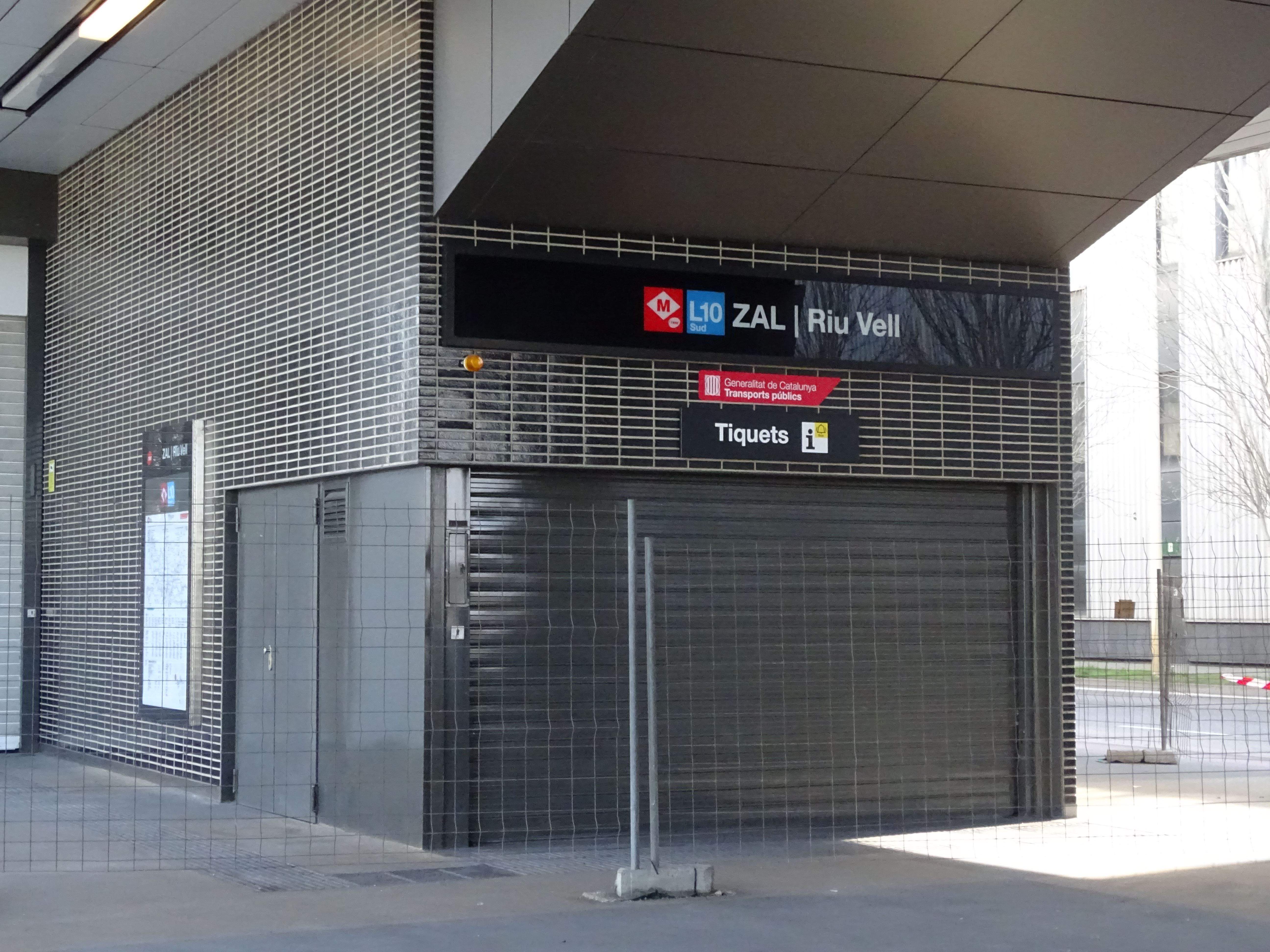 Zal – Riu Vell (Metrô De Barcelona)