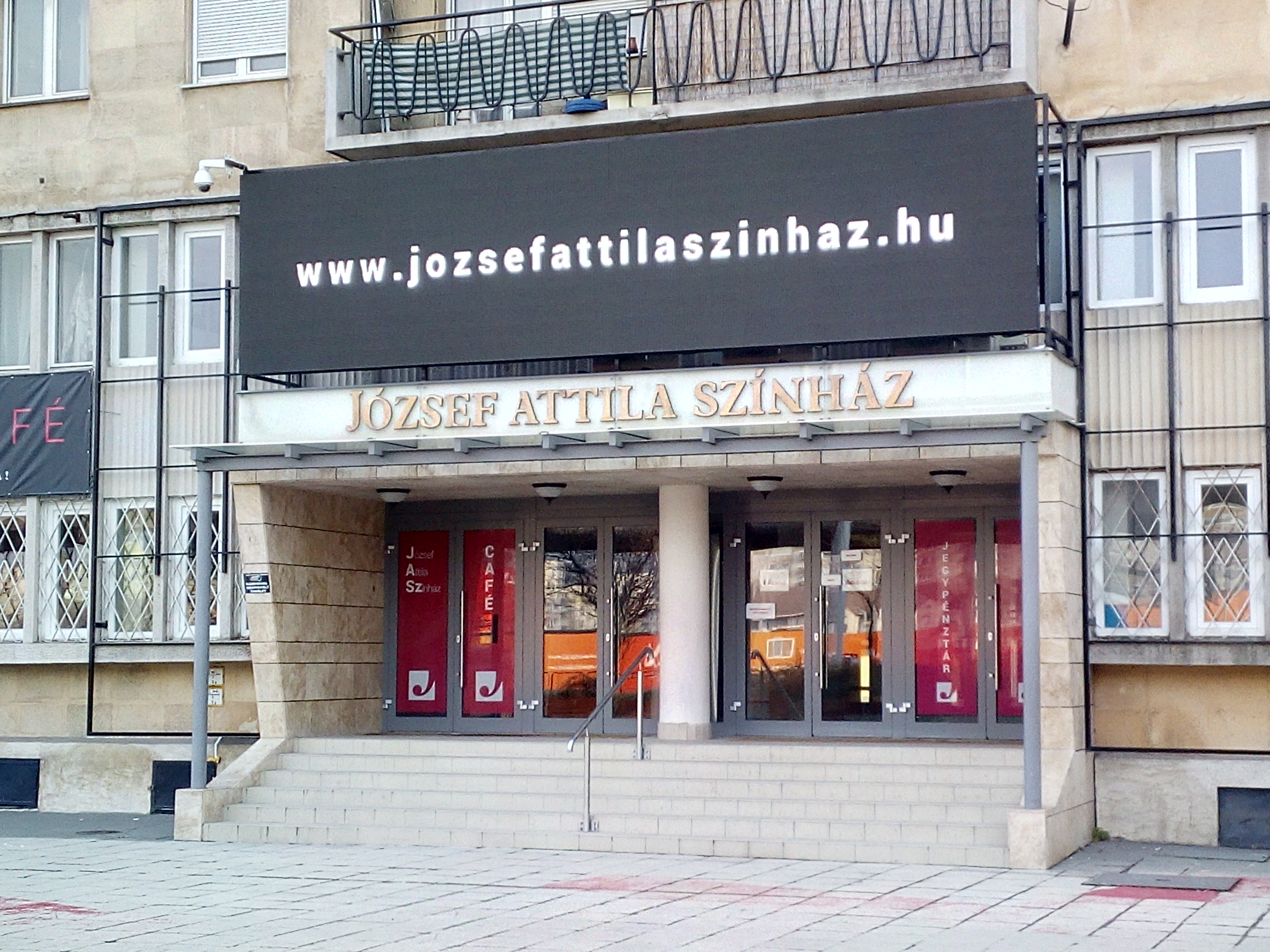 Divadlo József Attila