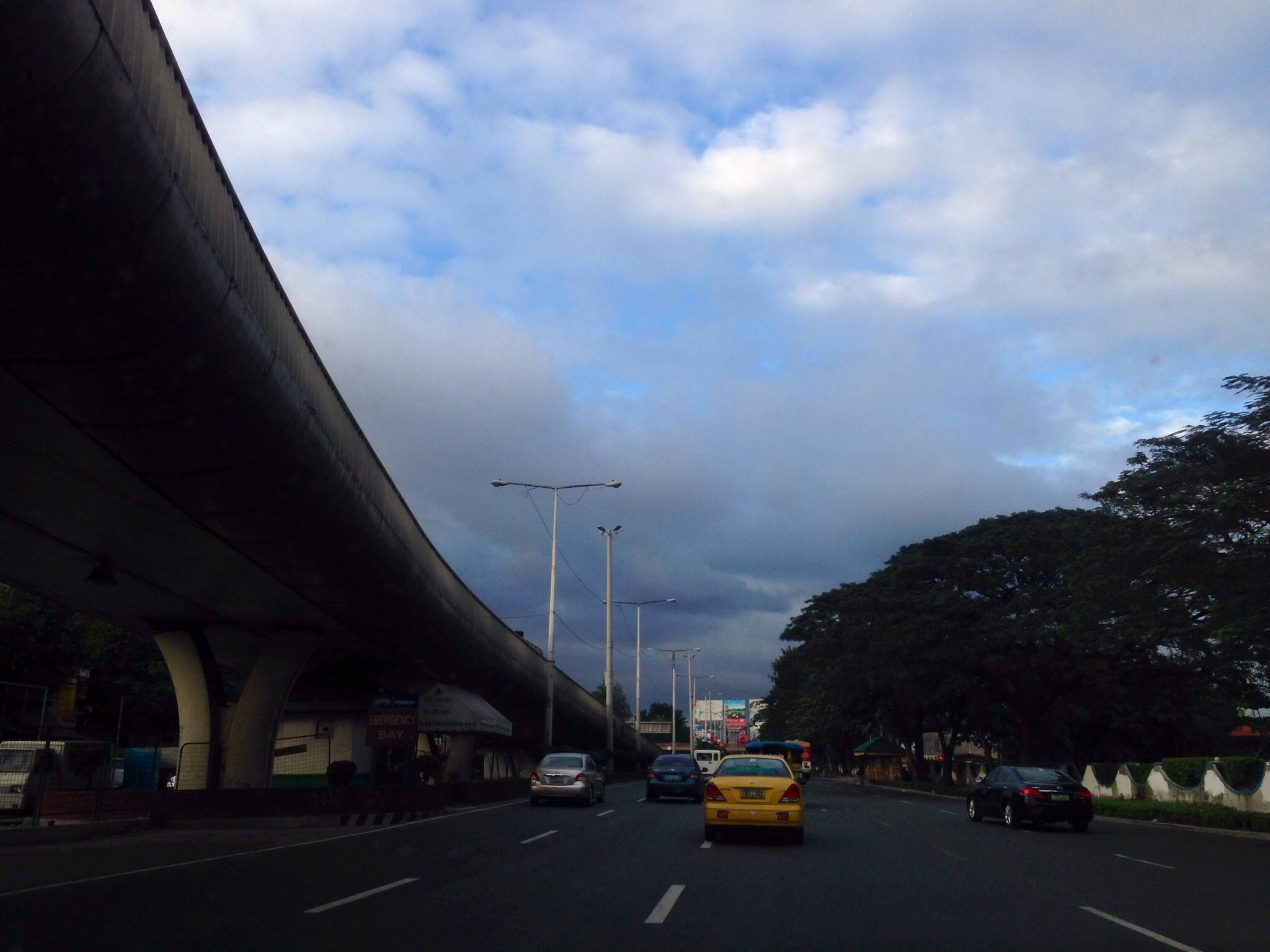 Avenida Ninoy Aquino
