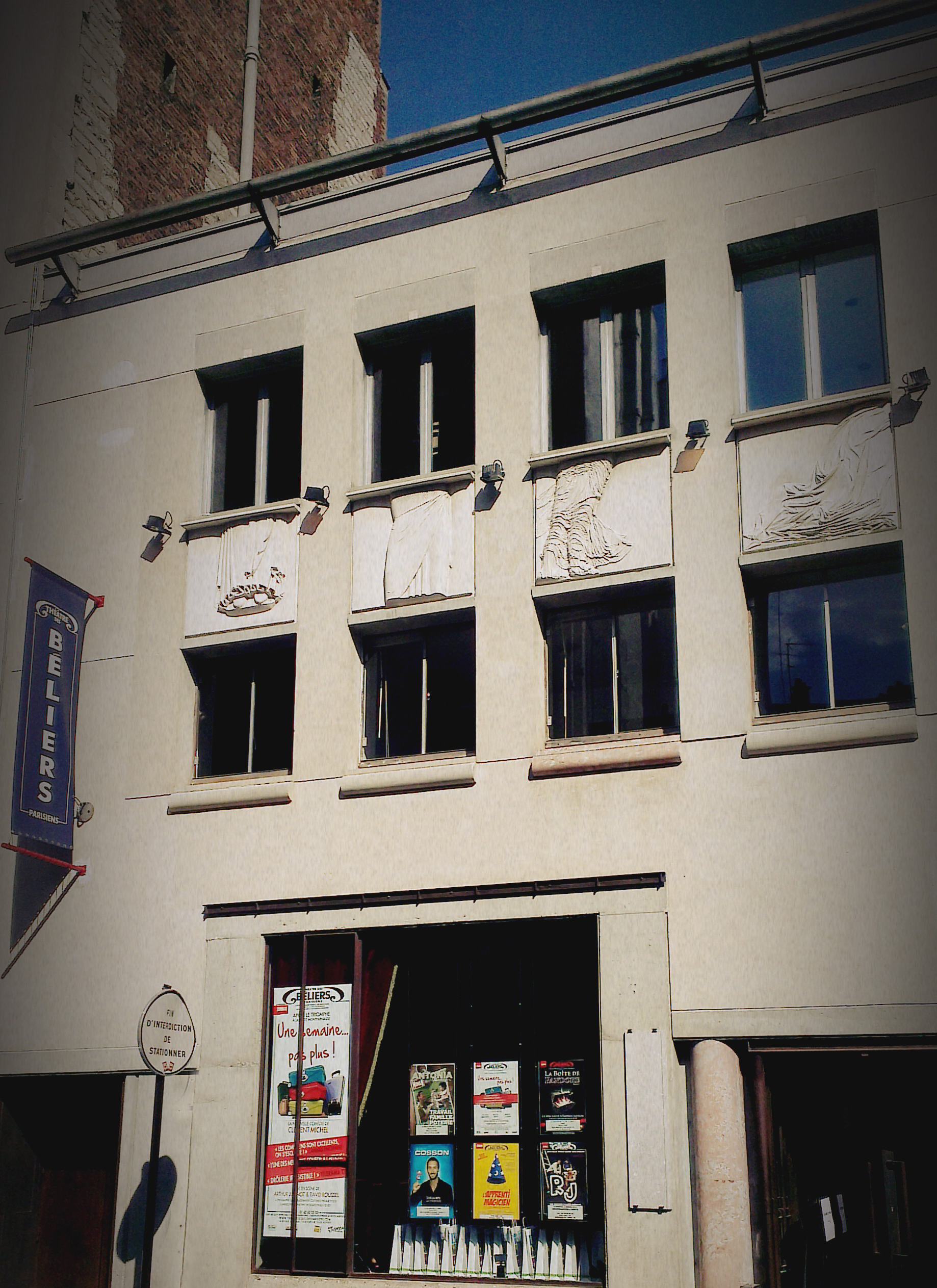 Teatro De Los Béliers Parisinos
