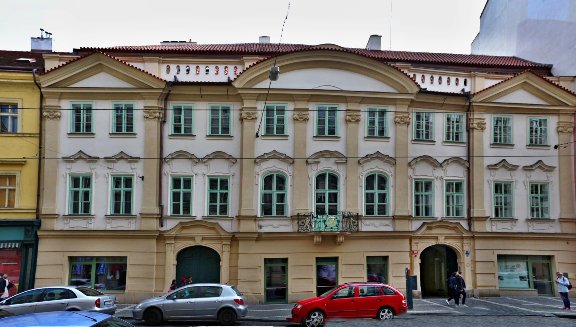 Harrachovský Palác