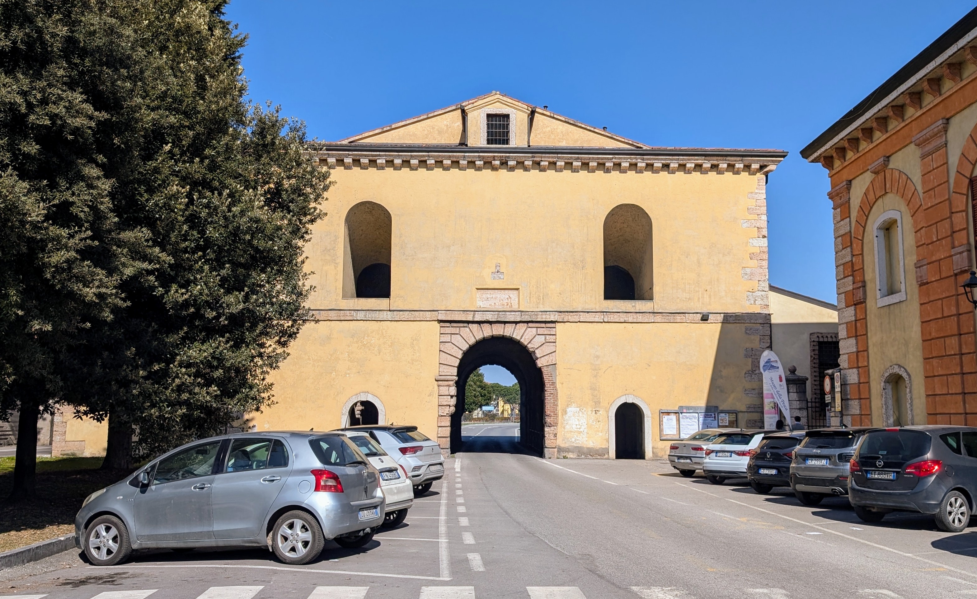Porta Verona
