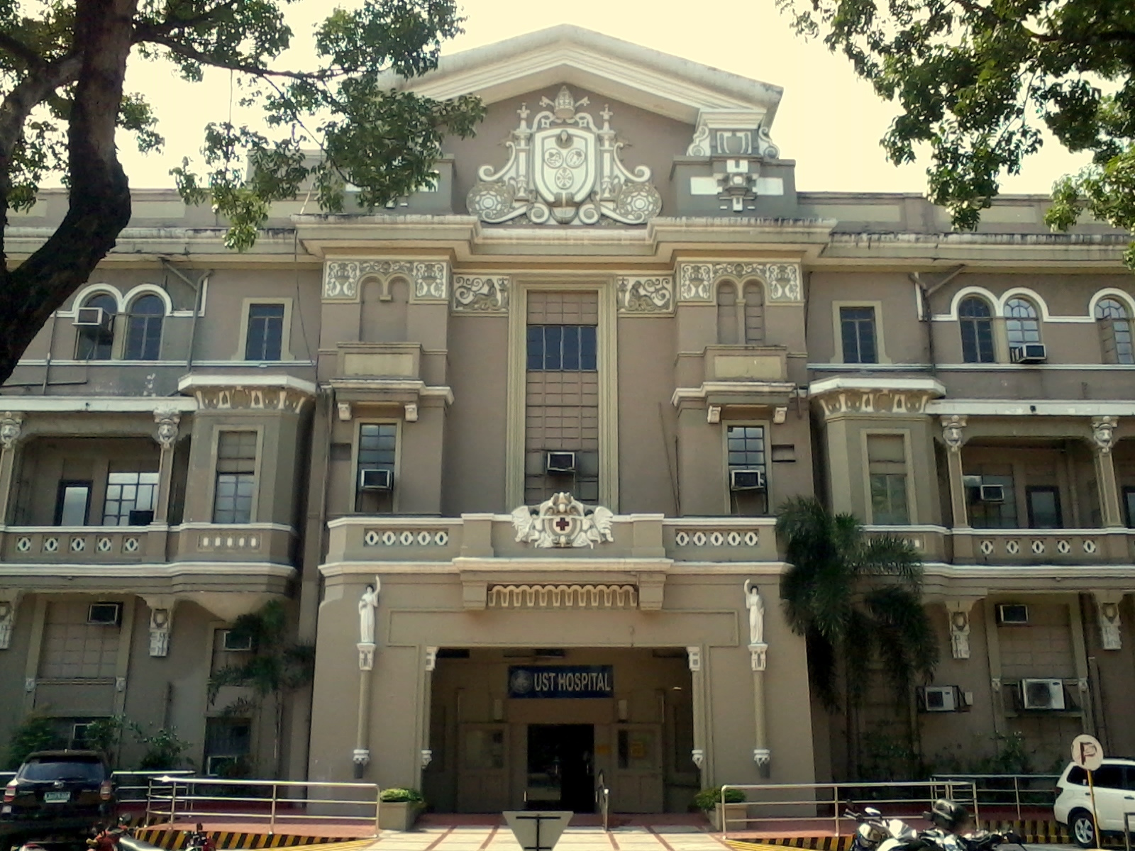 Nemocnice Univerzity Santo Tomas