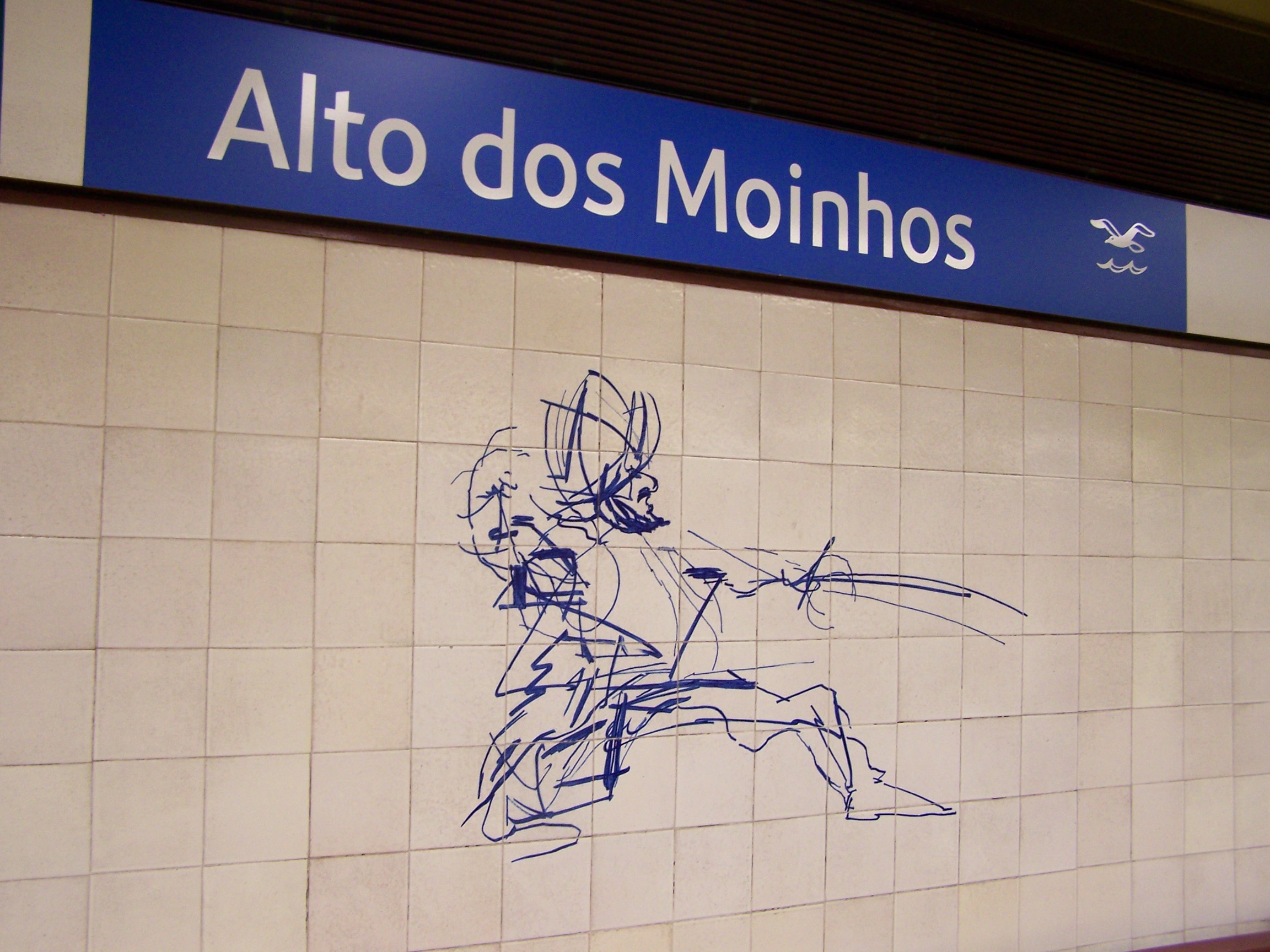 Alto Dos Moinhos Station