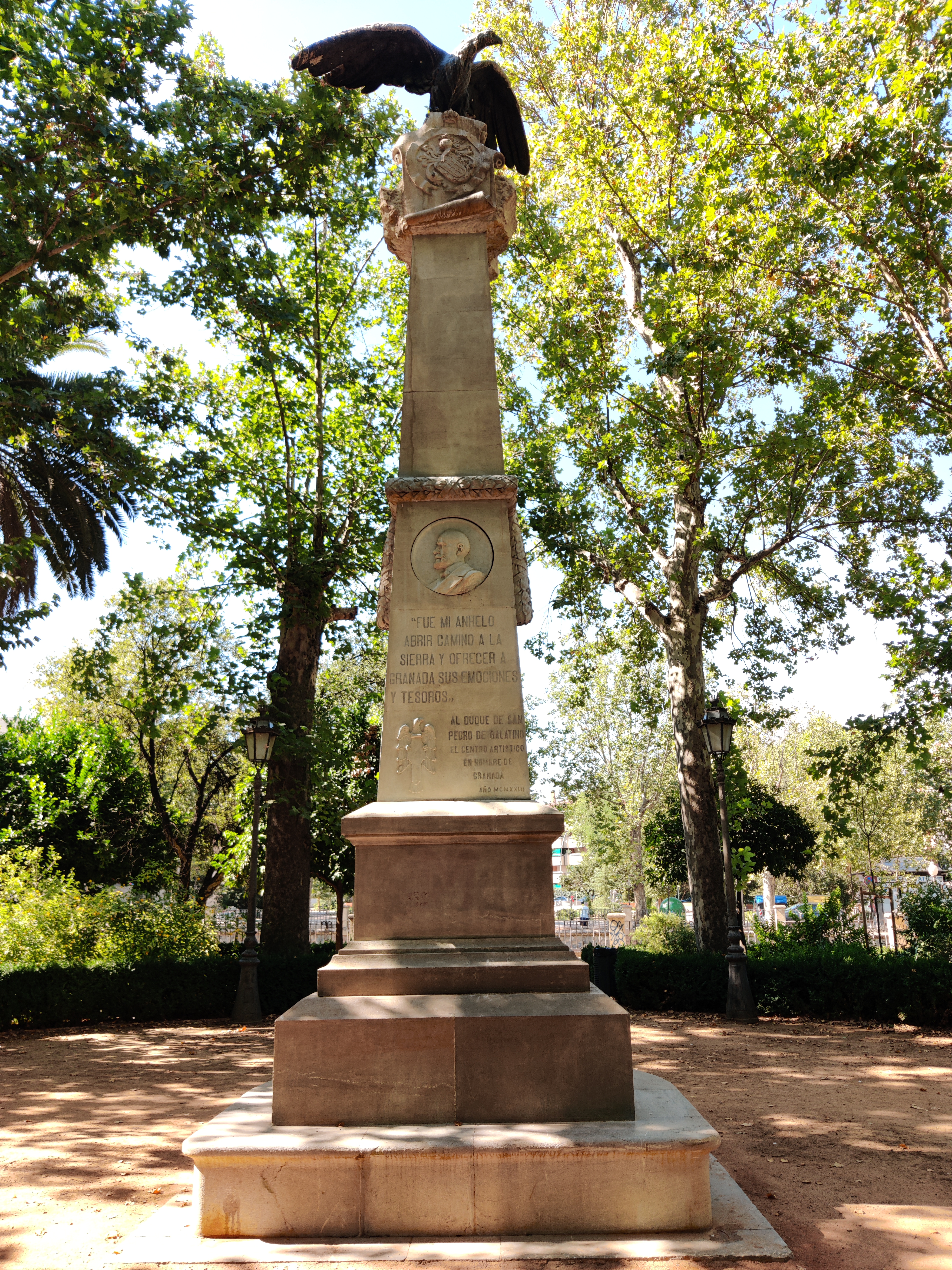Monumento Al Duque De San Pedro De Galatino
