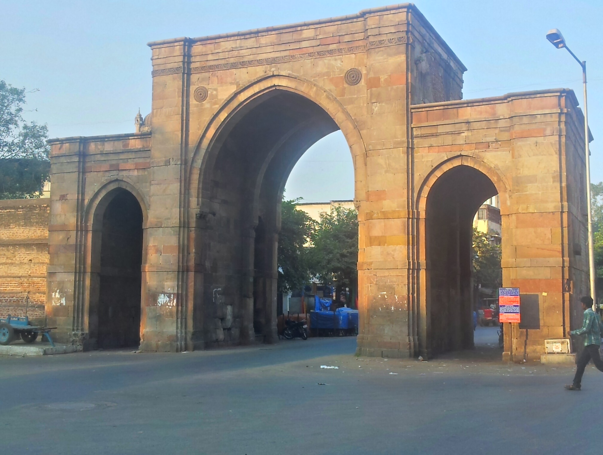Panchkuwa Gate