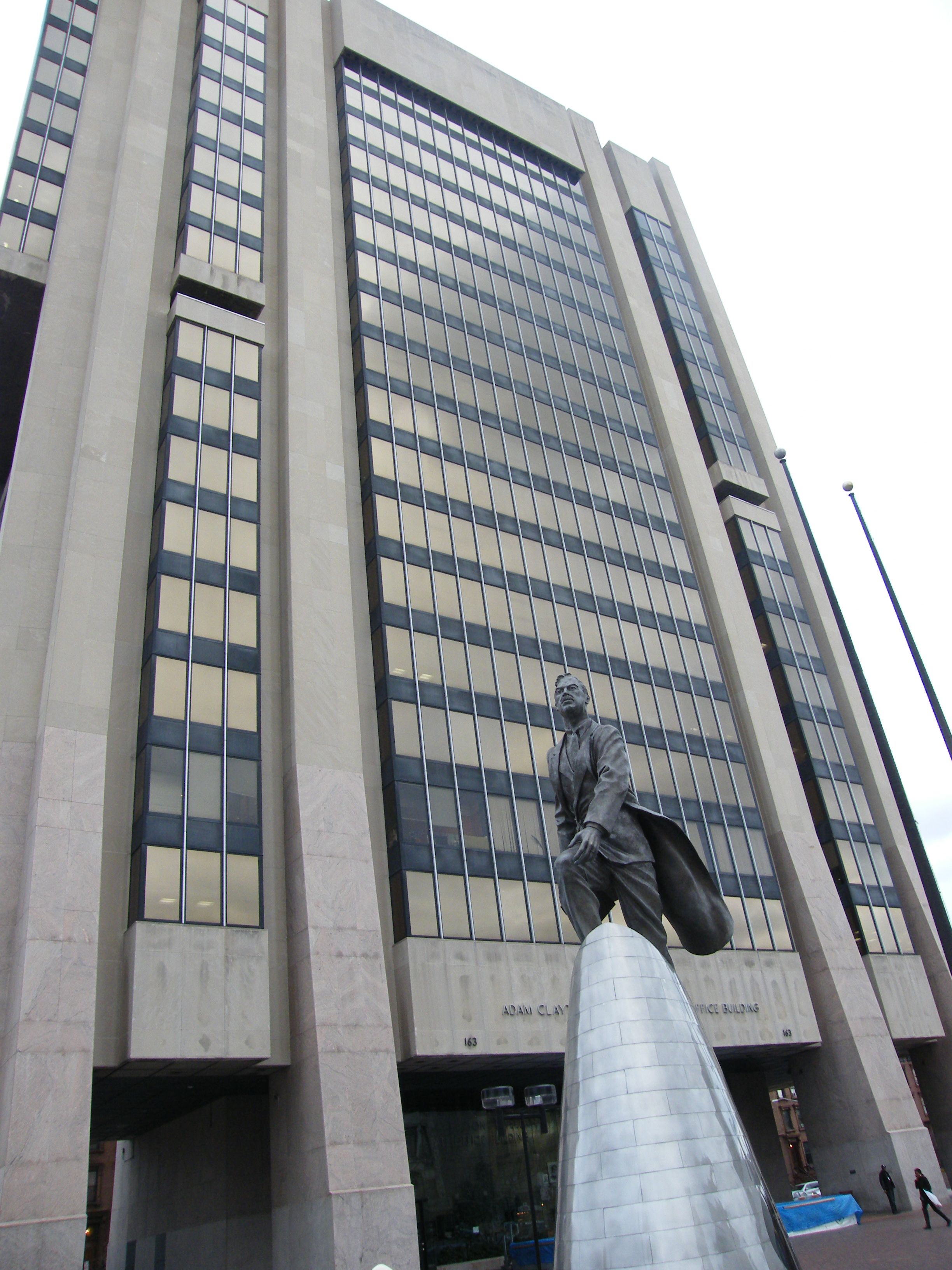 Statue Von Adam Clayton Powell Jr.