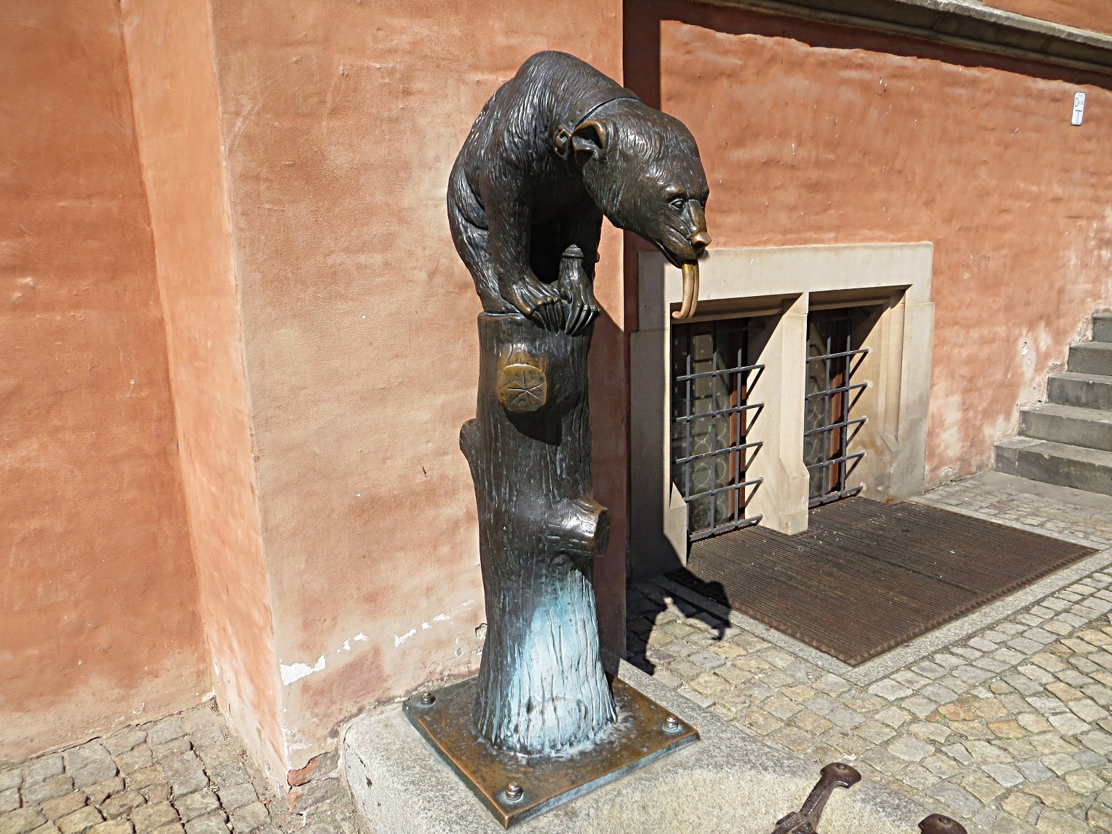 Fuente Del Oso en Wrocław