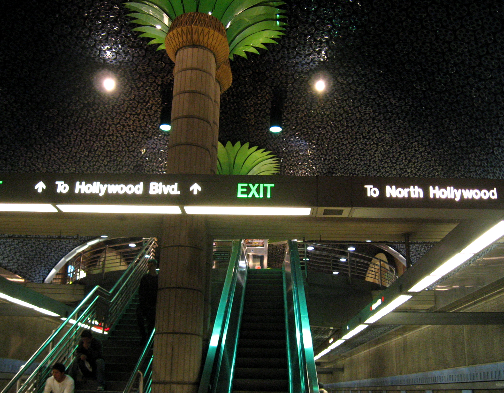 Hollywood/Vine