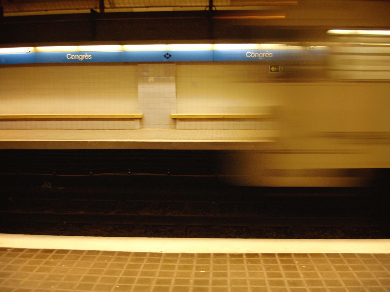 Estação Congrés