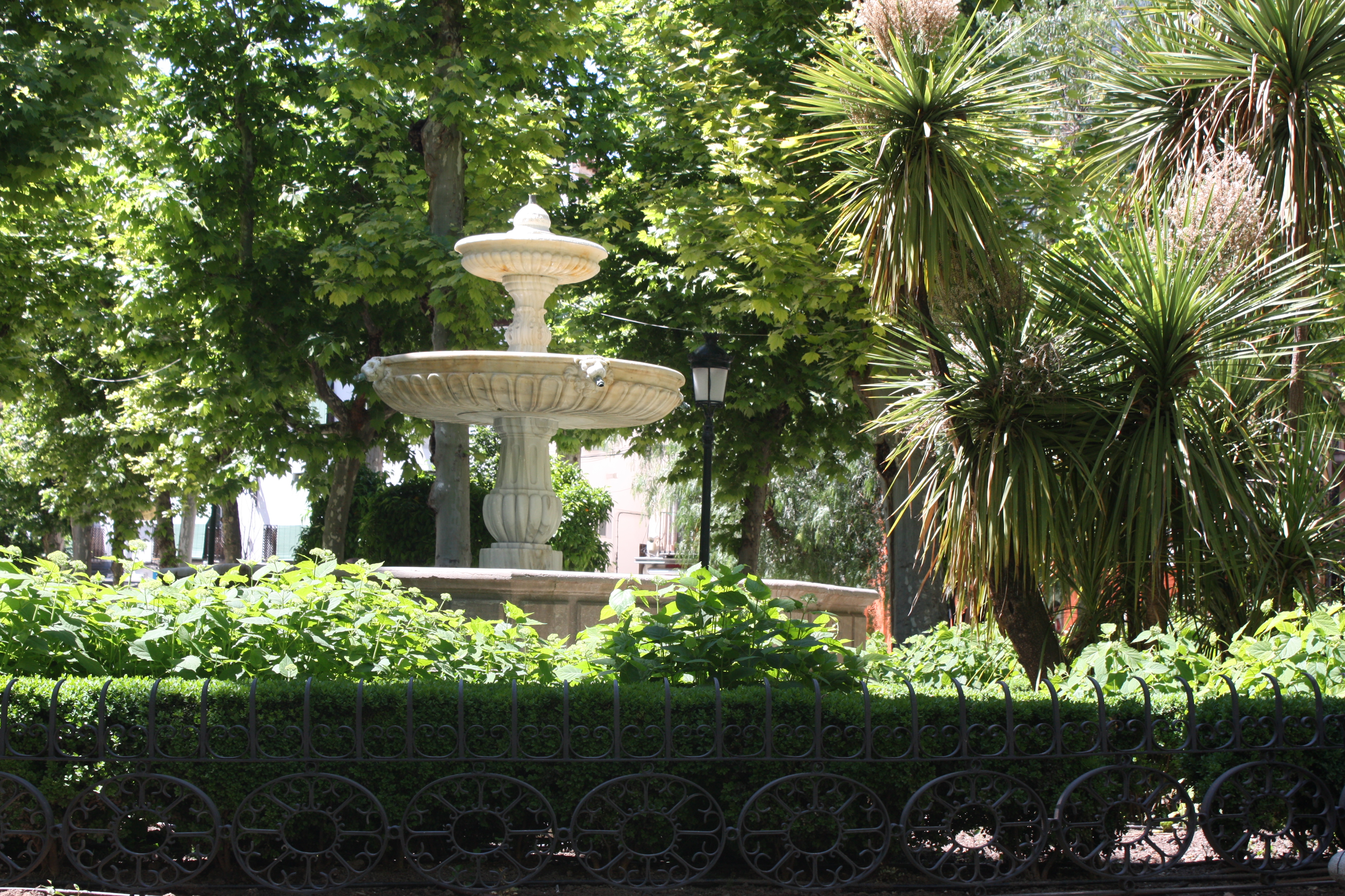 Plaza De La Trinidad, Grenade