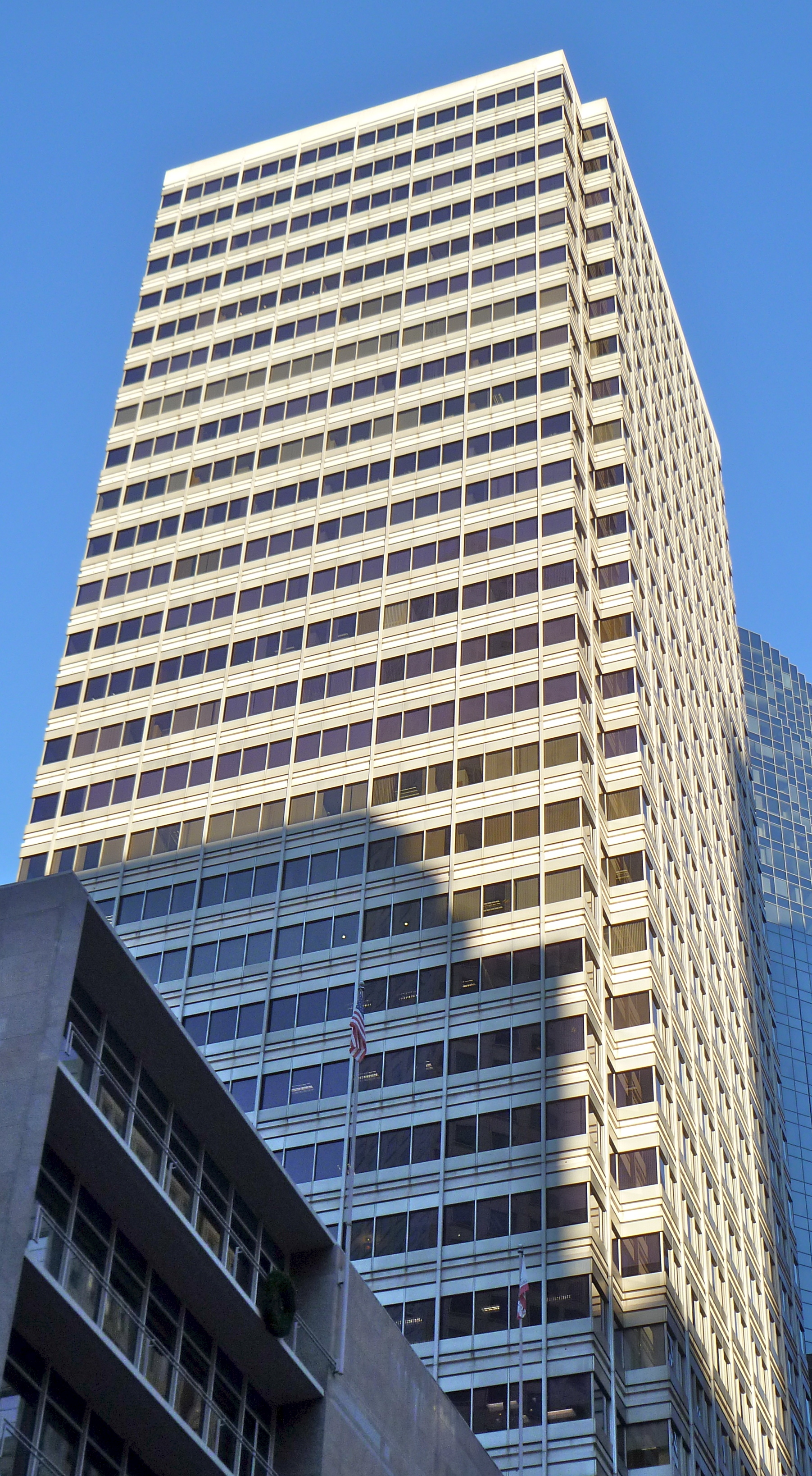 100 Pine Center