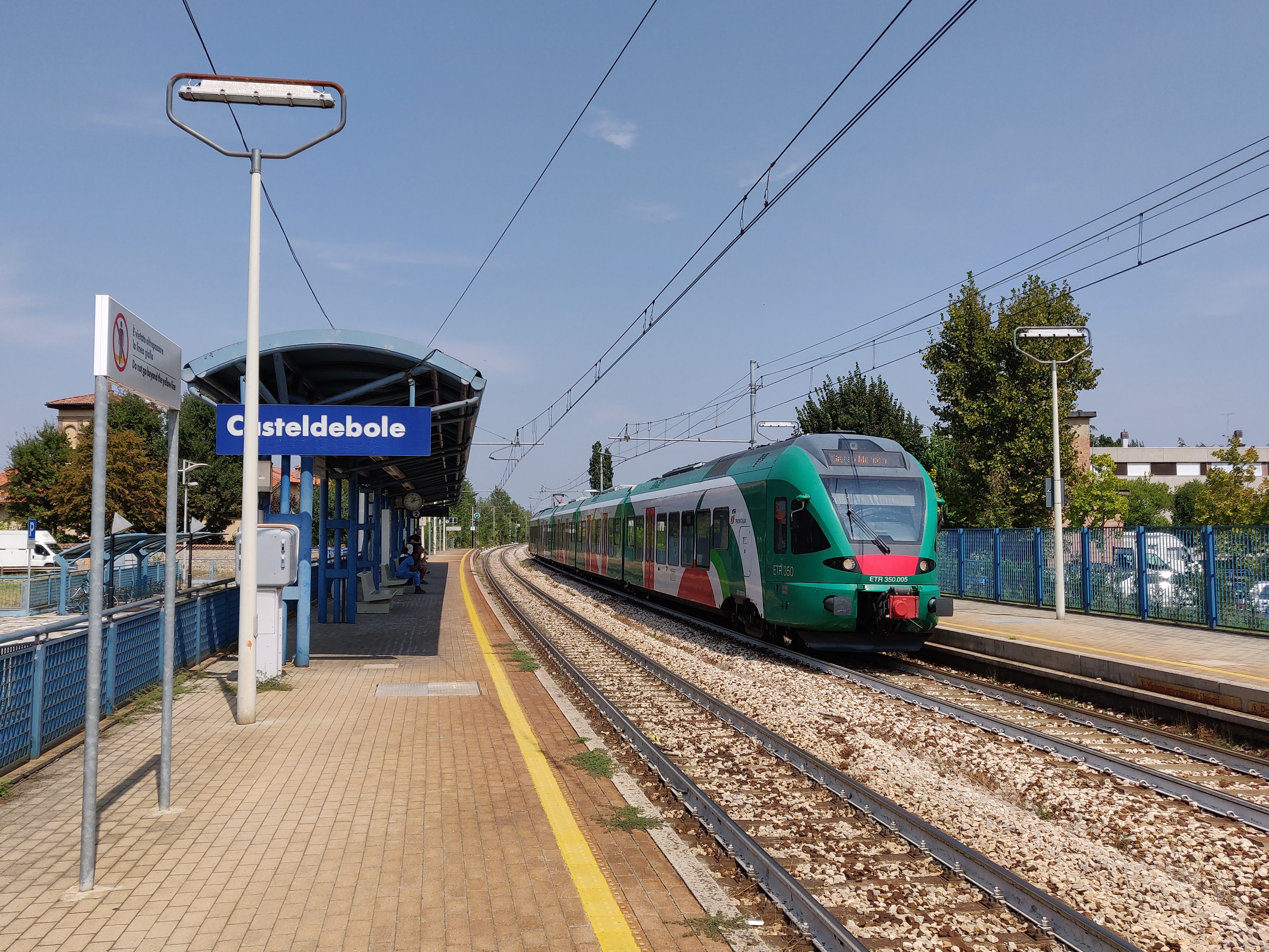 Parada De Tren De Casteldebole