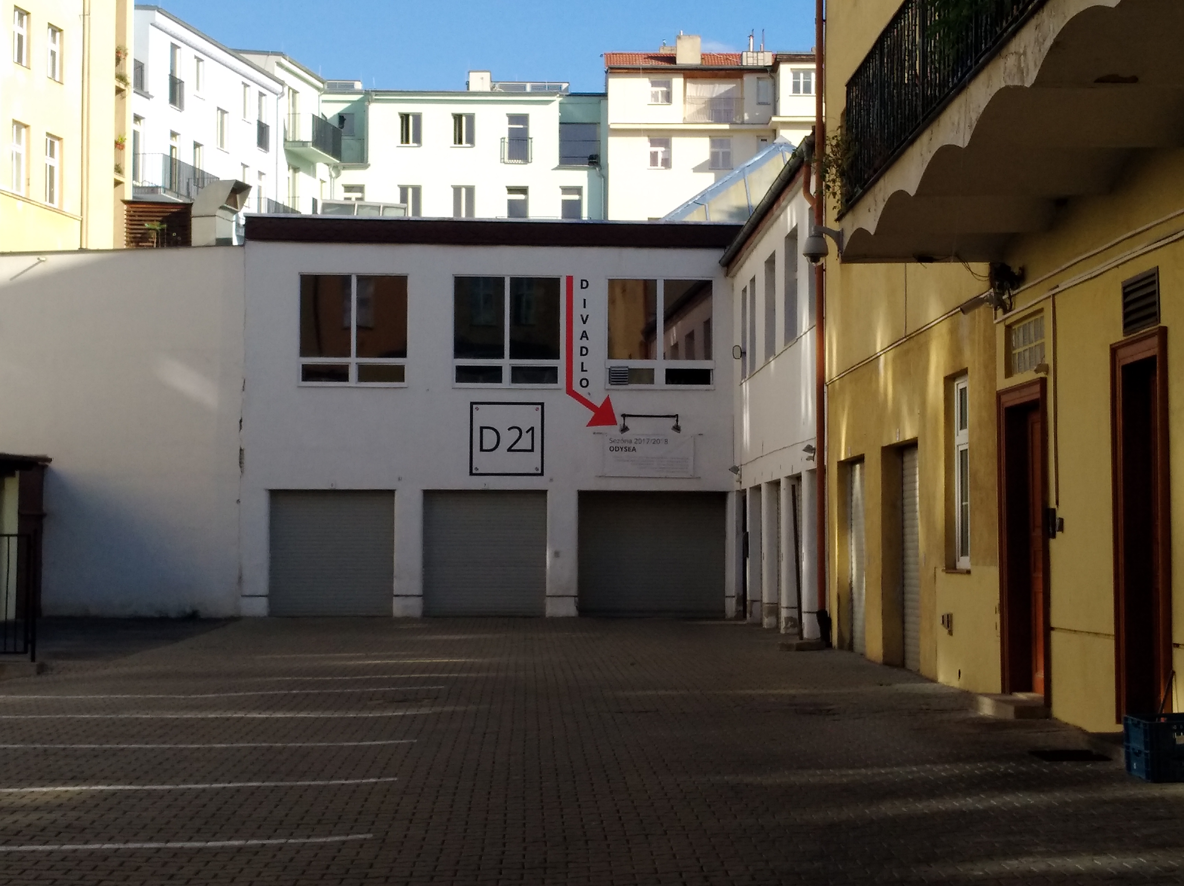Divadlo D21