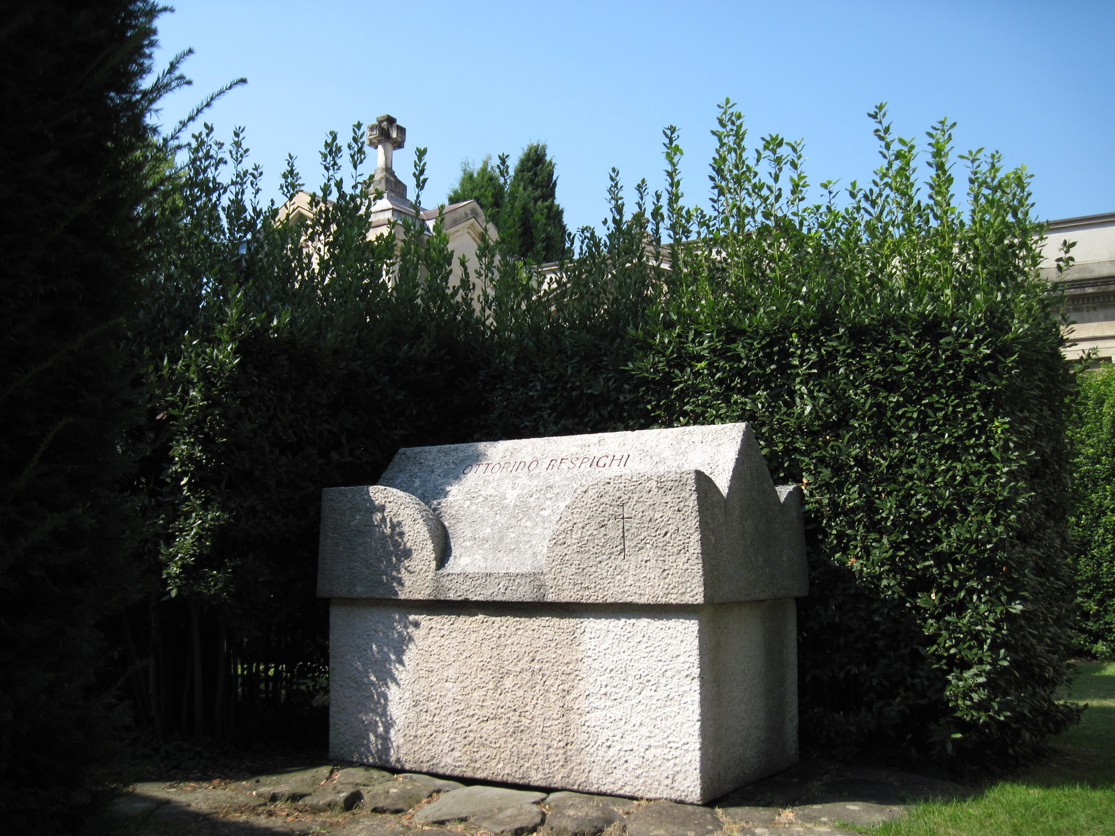 Tumba De Respighi Olivieri