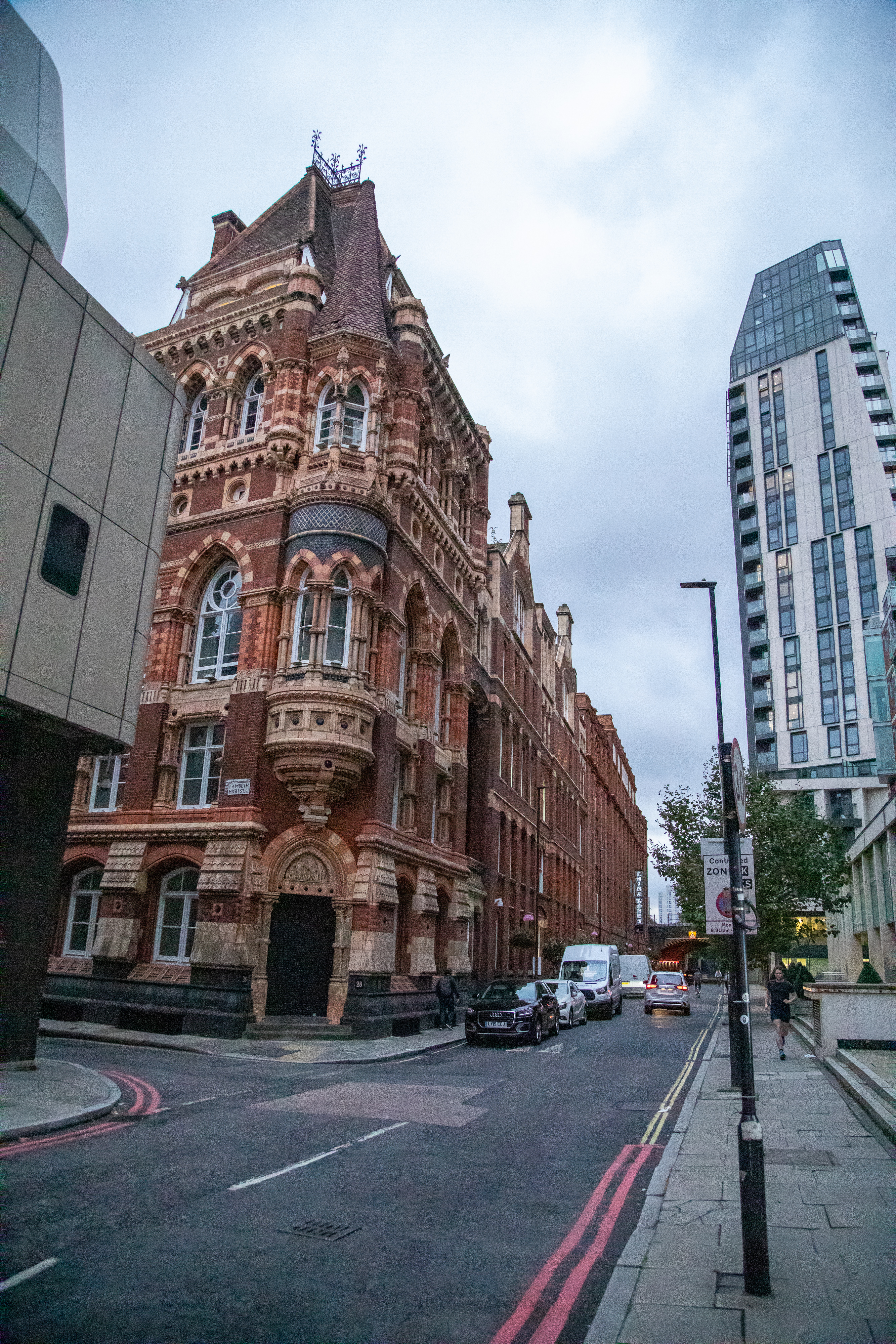 Southbank House