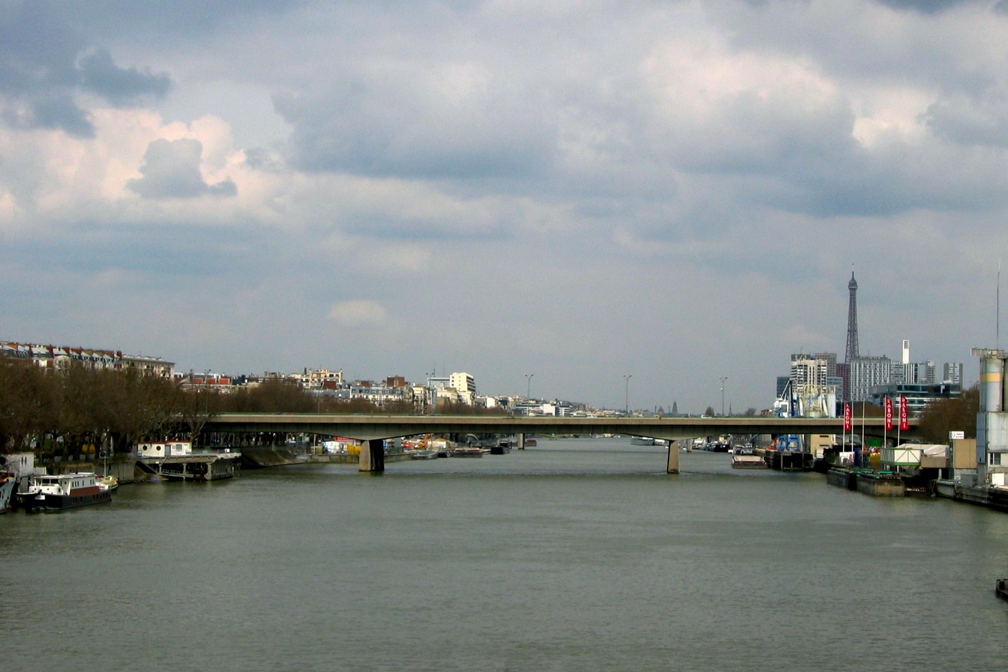 Quai D'Issy-Les-Moulineaux