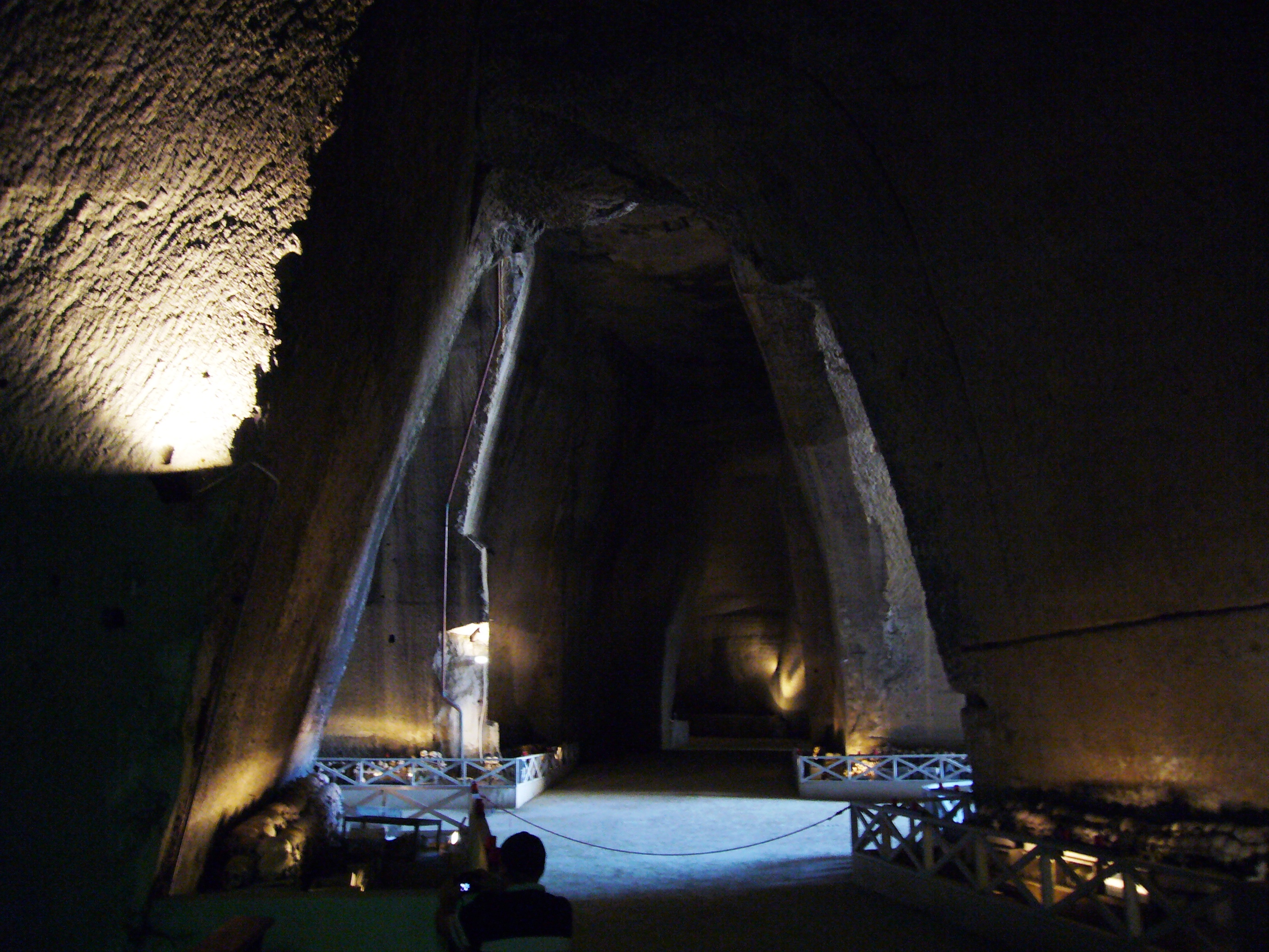 Cimitero Delle Fontanelle
