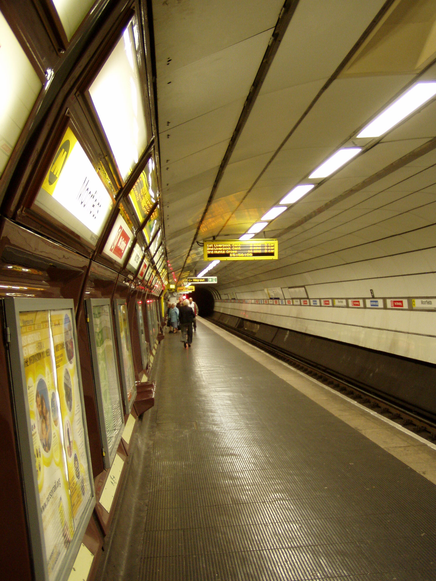 Estación De Ferrocarril Moorfields