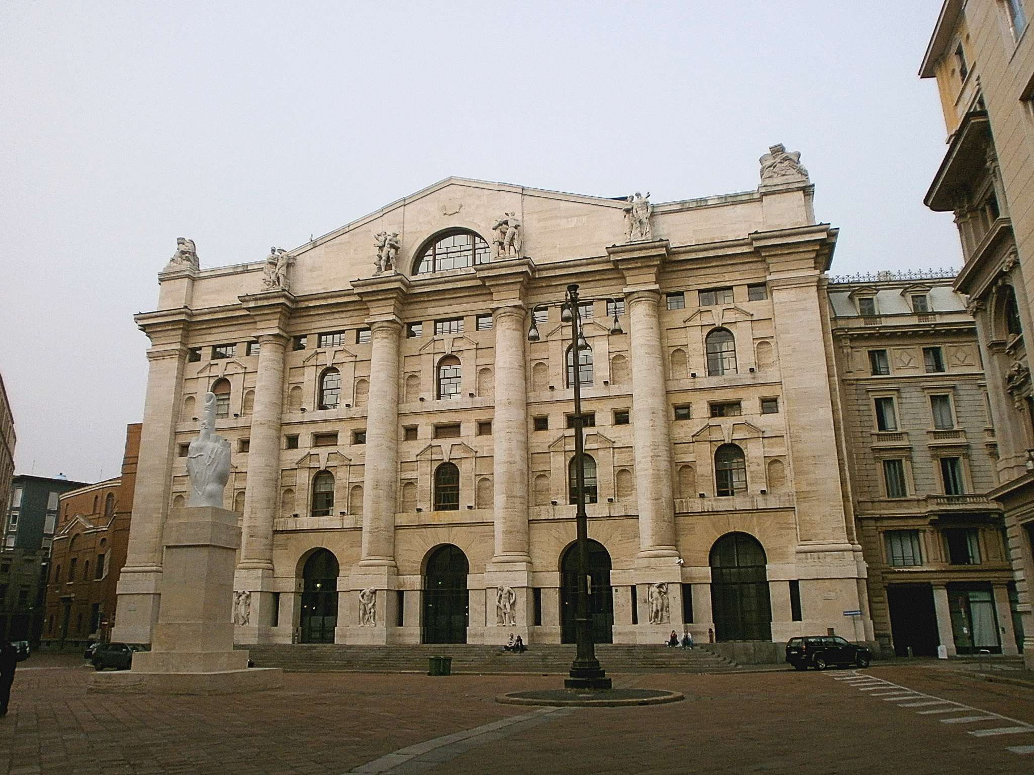 Piazza Degli Affari