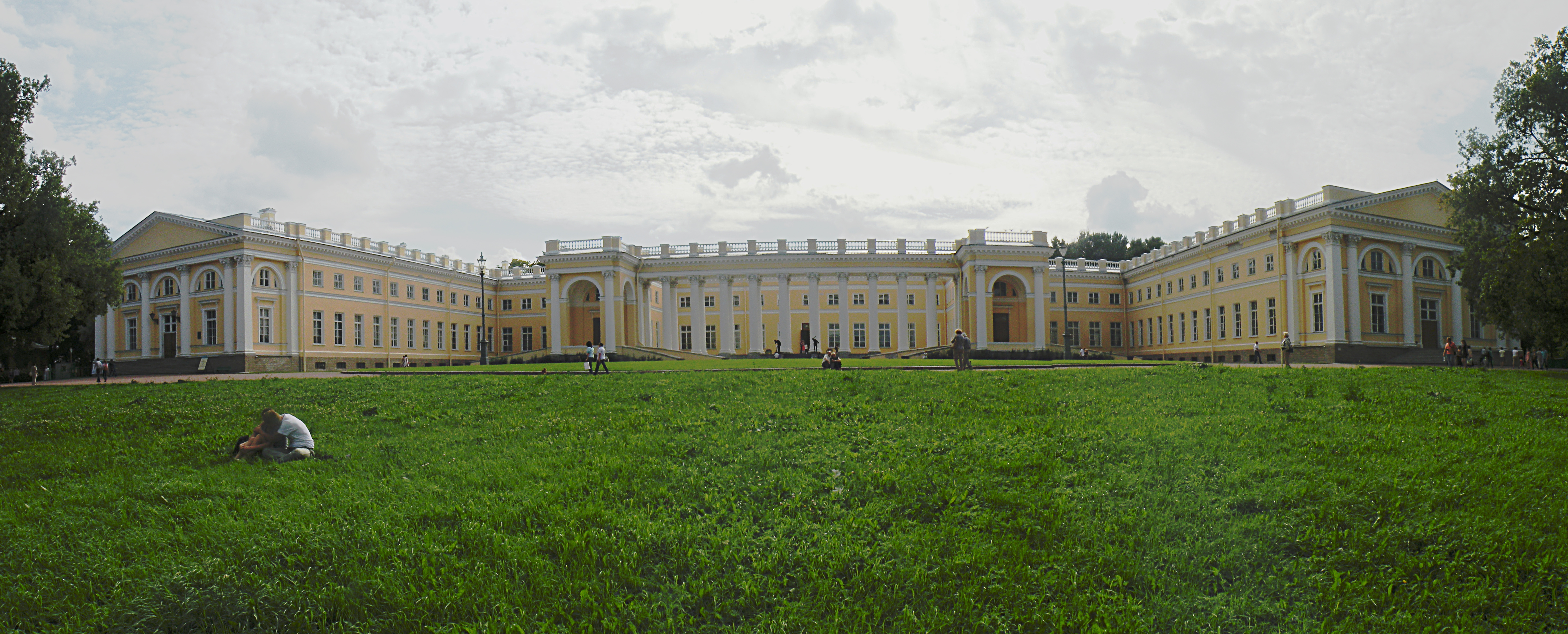Palacio De Alejandro