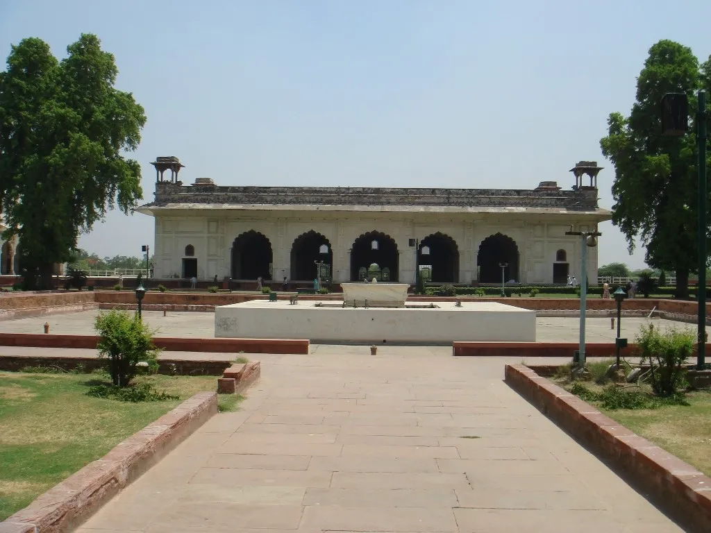 Rang Mahal (Fort Rouge)