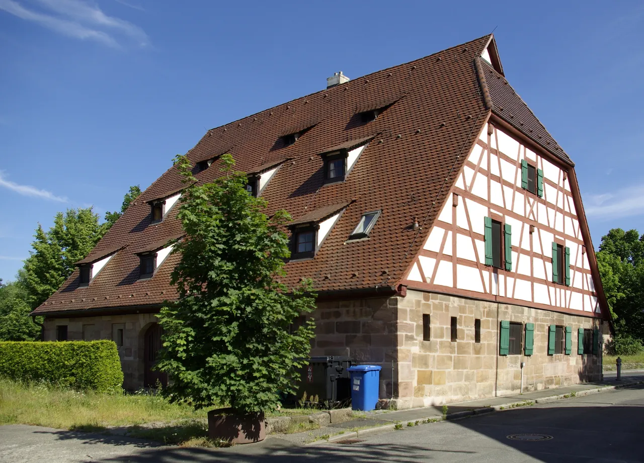 Adolf-Braun-Straße 42