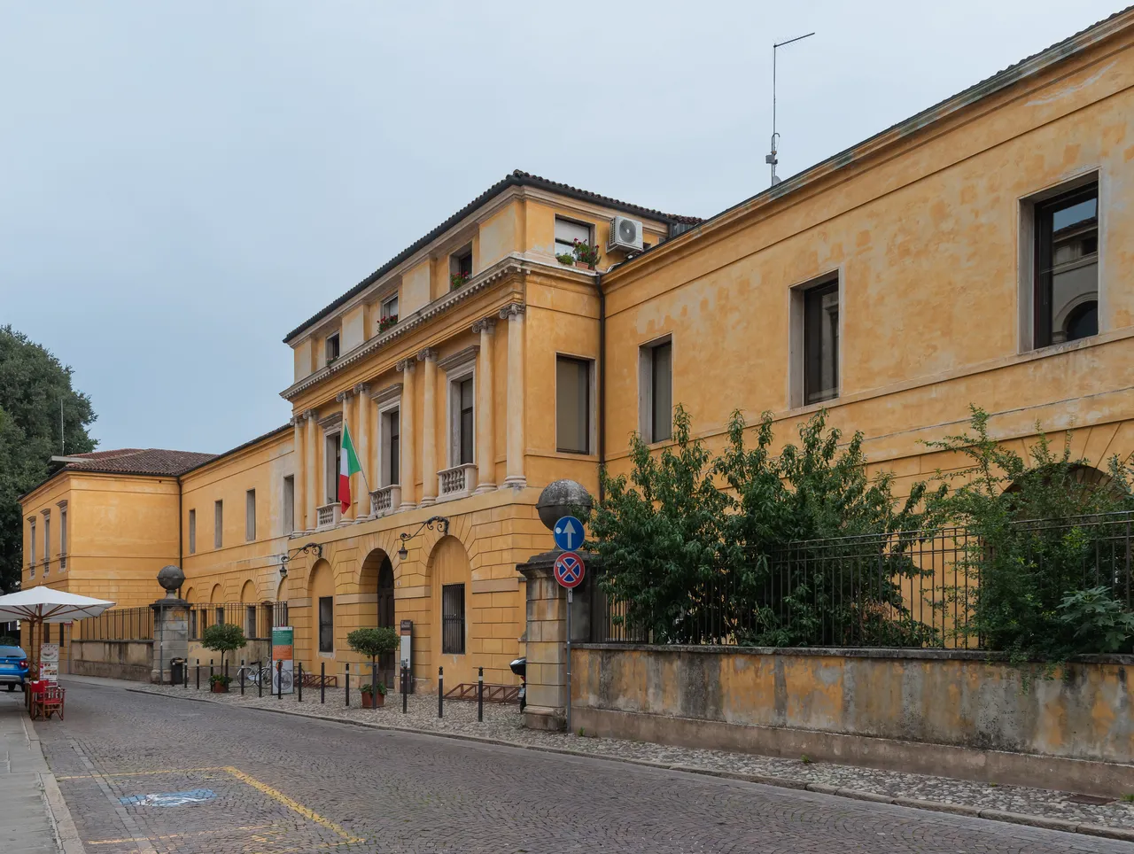 Musée De Santa Corona