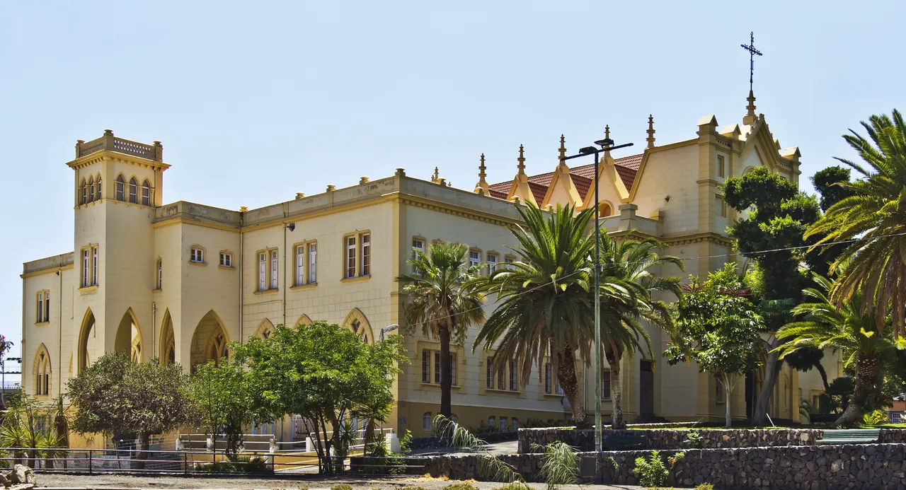 Здание Старого Colegio De La Asunción