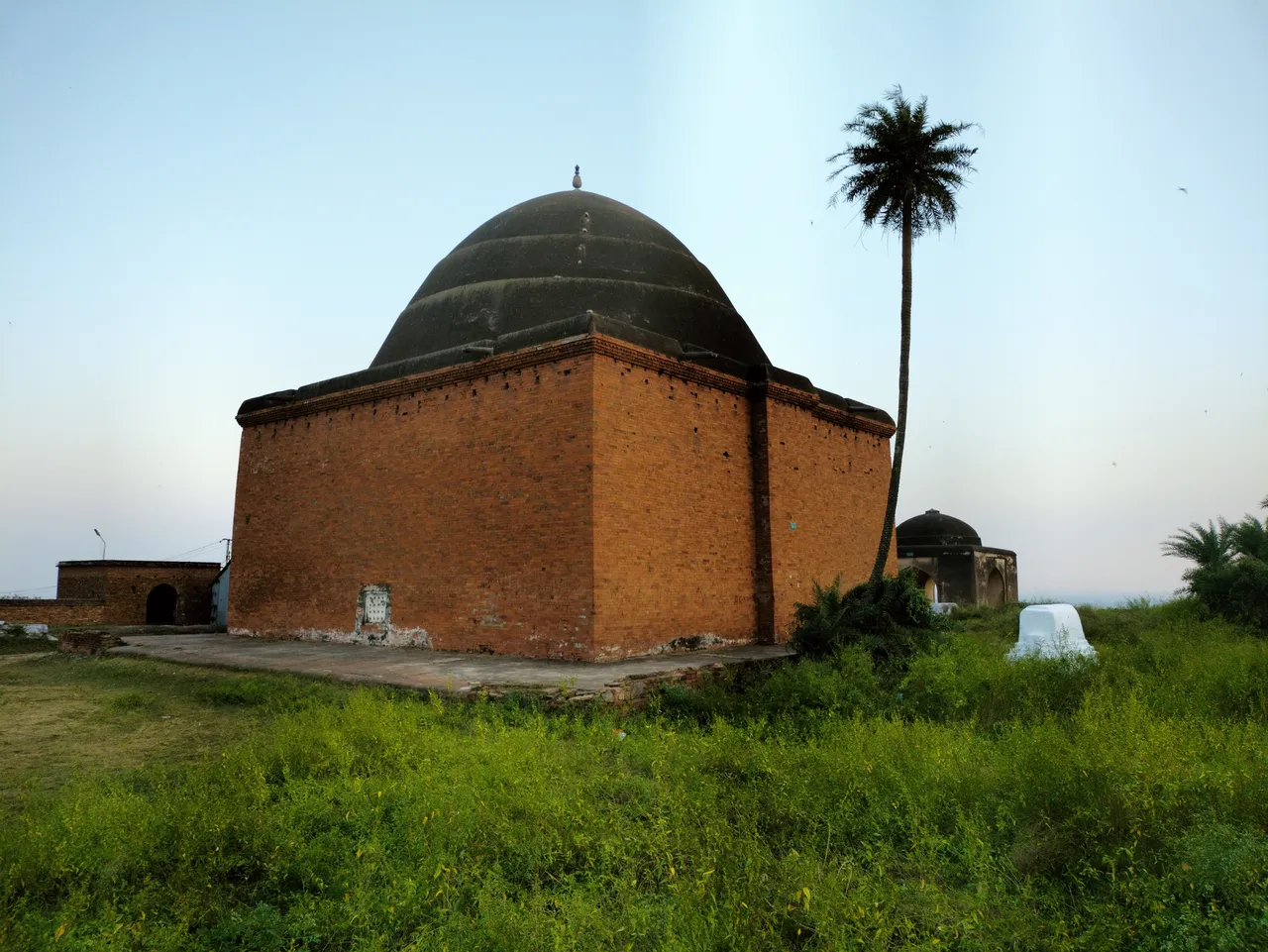Tomb of Malik Ibrahim Bayu
