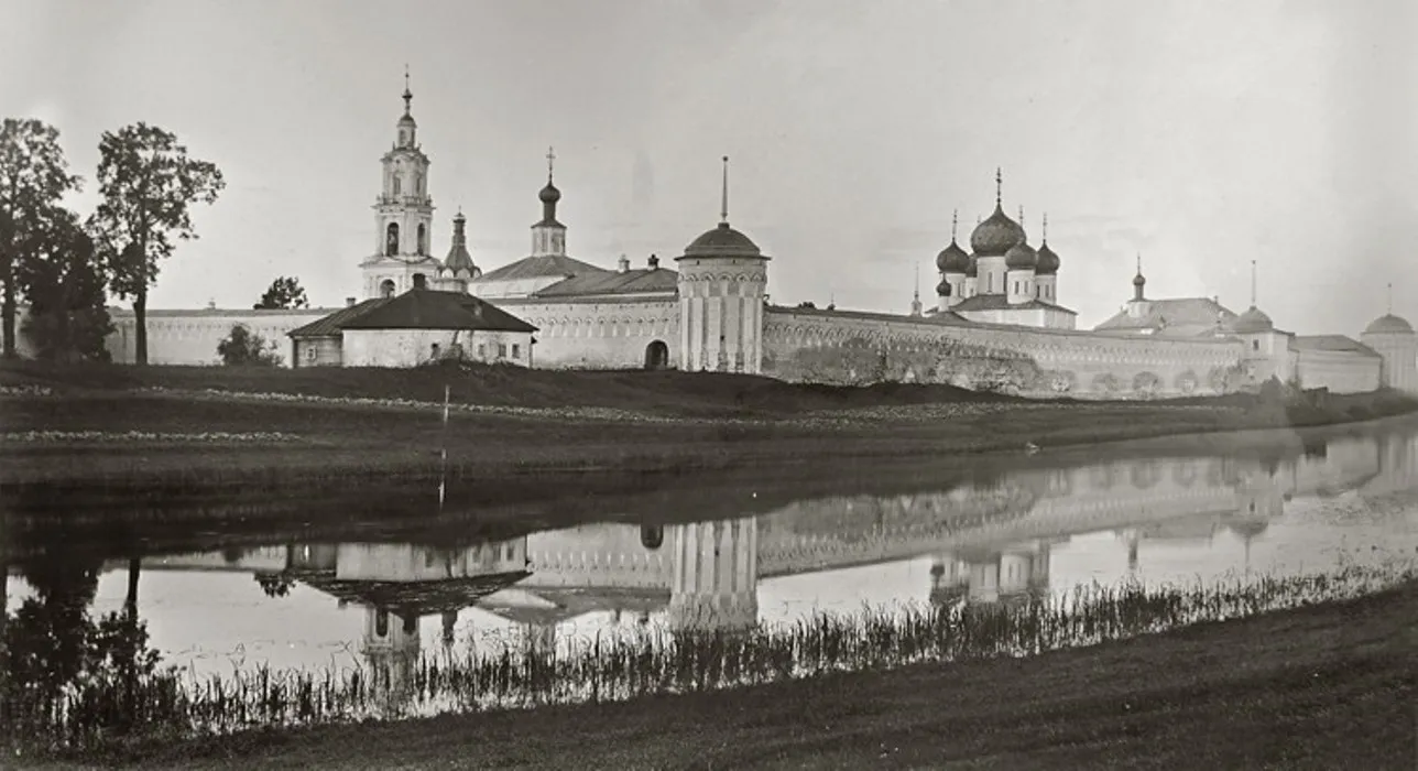 Monasterio De Troitsky Makariev