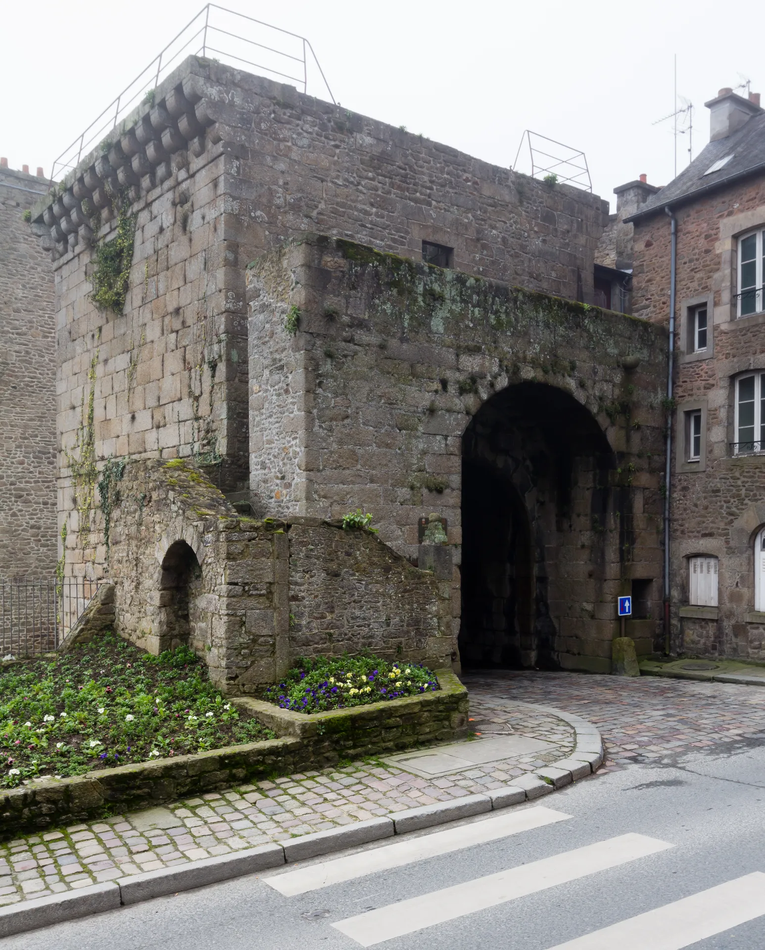 Porte Saint-Louis (Dinan)